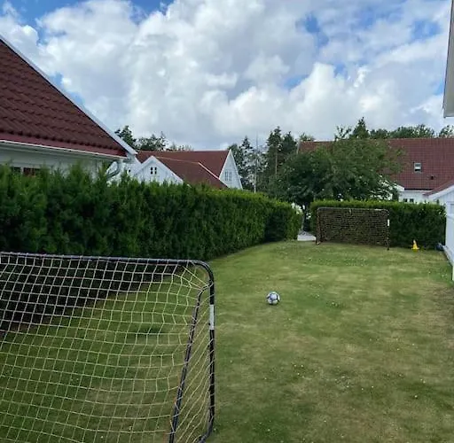 Flott Enebolig Naer Sjoen, Hvaler Og