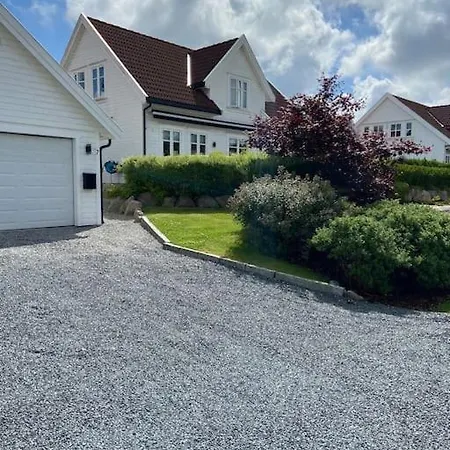 Flott Enebolig Naer Sjoen, Hvaler Og Fredrikstad
